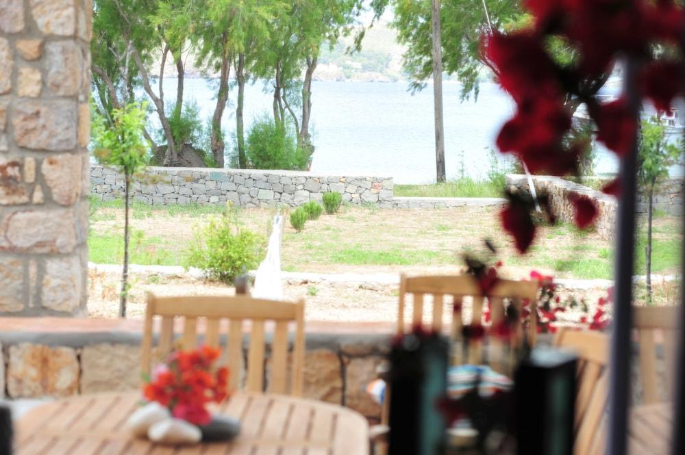 Villa Del Mar Grikos Bay  ภายนอก รูปภาพ
